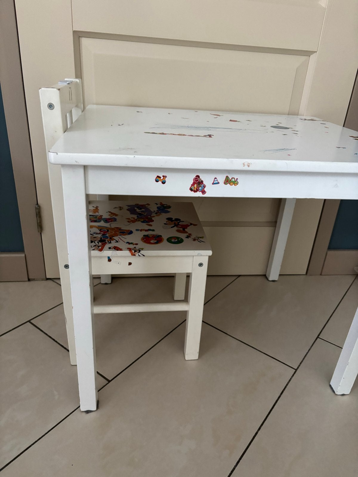 Gratis kinderstoel en tafel, Ophalen, Gebruikt, Tafel(s) en Stoel(en)