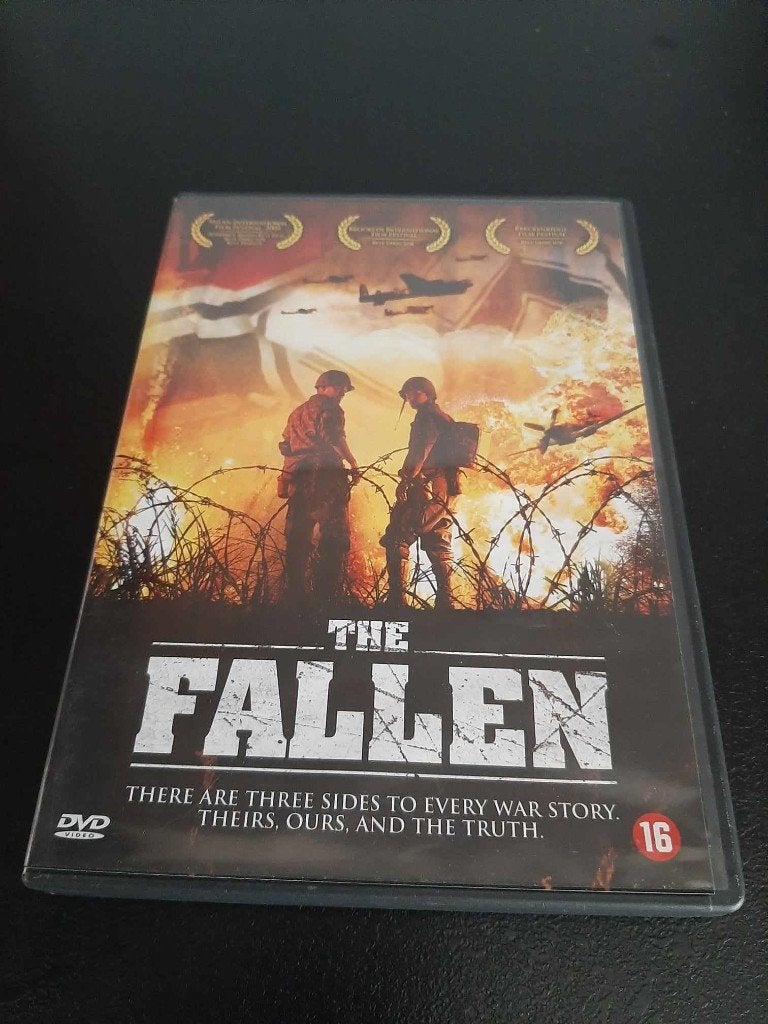 The fallen, Daniel Asher, Matthew Black, Bob Brown!, Vanaf 16 jaar, Ophalen of Verzenden, Gebruikt, Oorlog