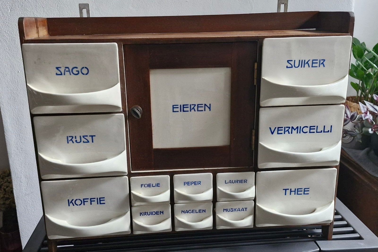 Mooi Antiek Kruidenkastje., Ophalen