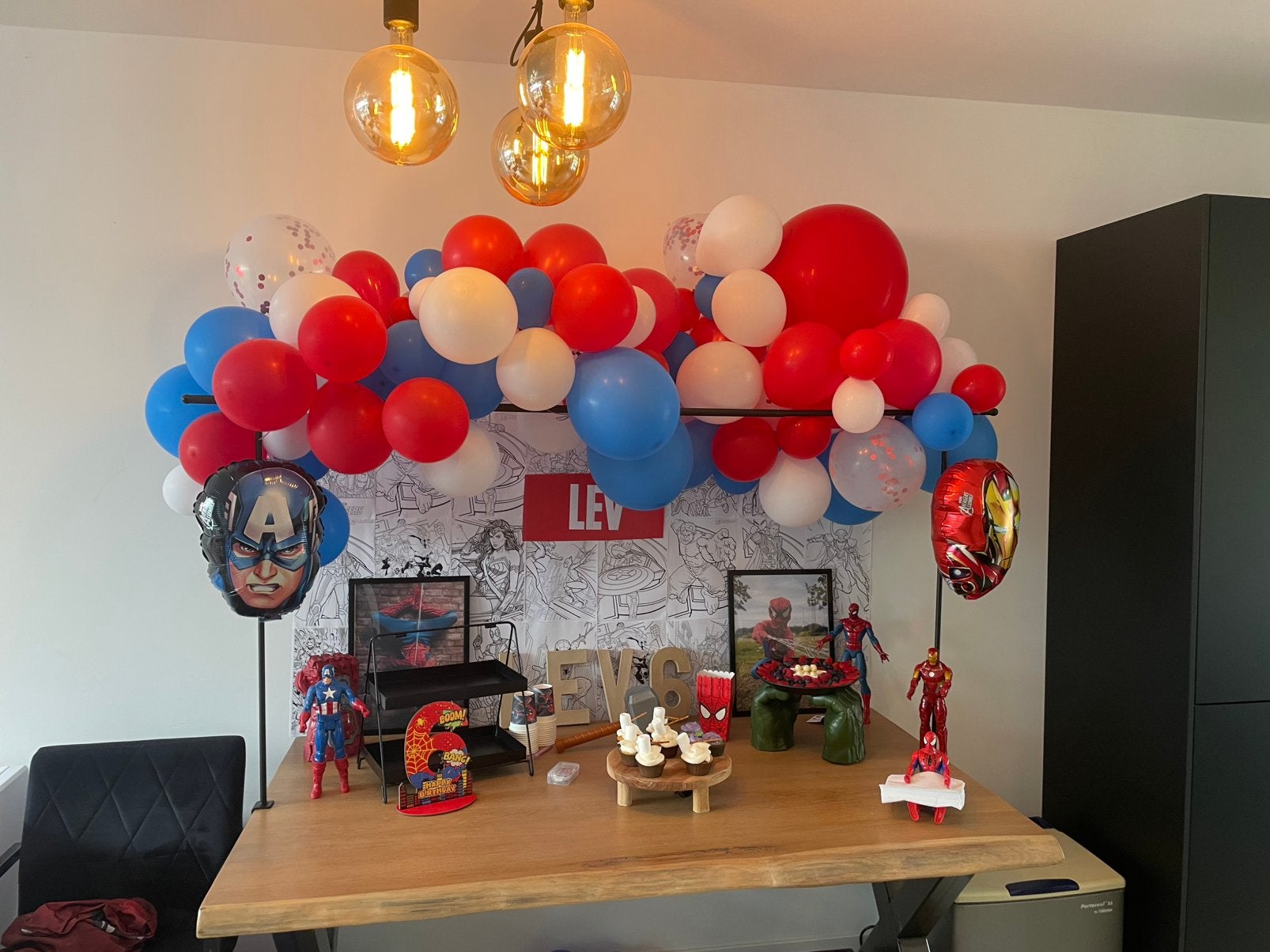 Groot superhelden pakket (voor 6 jaar), Ophalen, Nieuw, Versiering, Verjaardag