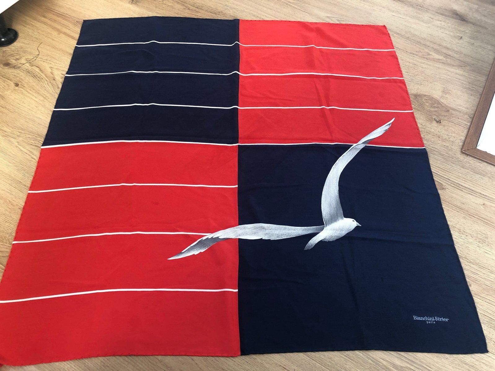 Bianchini ferier paris rood blauw witte sjaal meeuw zijde, Maat 46/48 (XL) of groter, Ophalen of Verzenden, Zo goed als nieuw