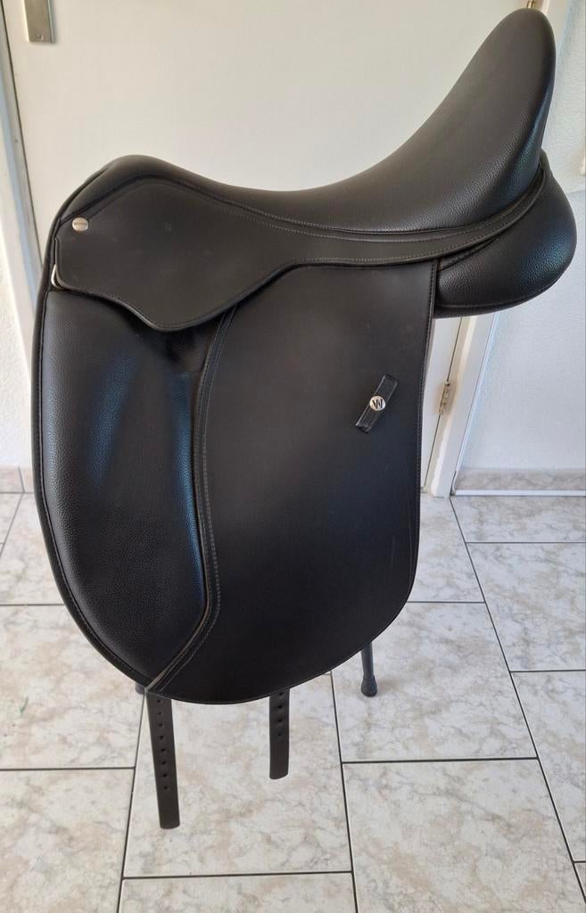 Zgan Compleet Wintec 500 Hart dressuurzadel 18 inch, Dieren en Toebehoren, Paarden en Pony's | Zadels, Ophalen of Verzenden, Zo goed als nieuw