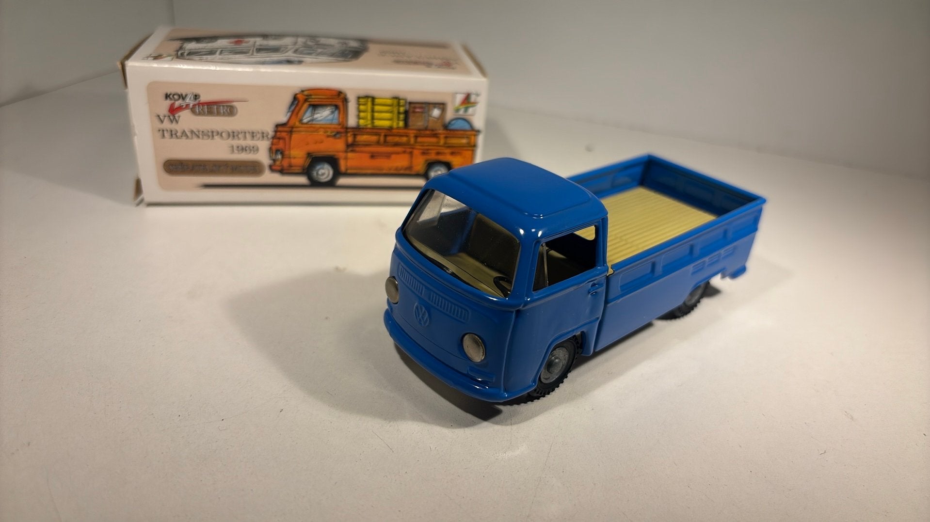 Volkswagen transporter 1969 kovap retro 1.43, Hobby en Vrije tijd, Modelauto's | 1:43, Overige merken, Auto, Ophalen of Verzenden