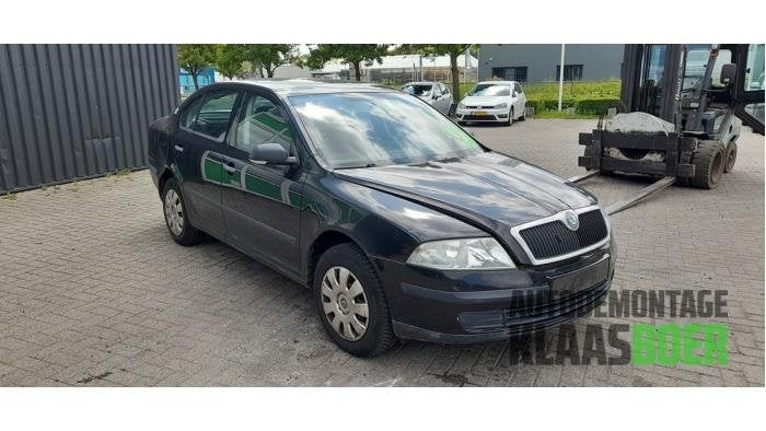 Scherm rechts-voor van een Skoda Octavia, Gebruikt, -, -, Ophalen of Verzenden