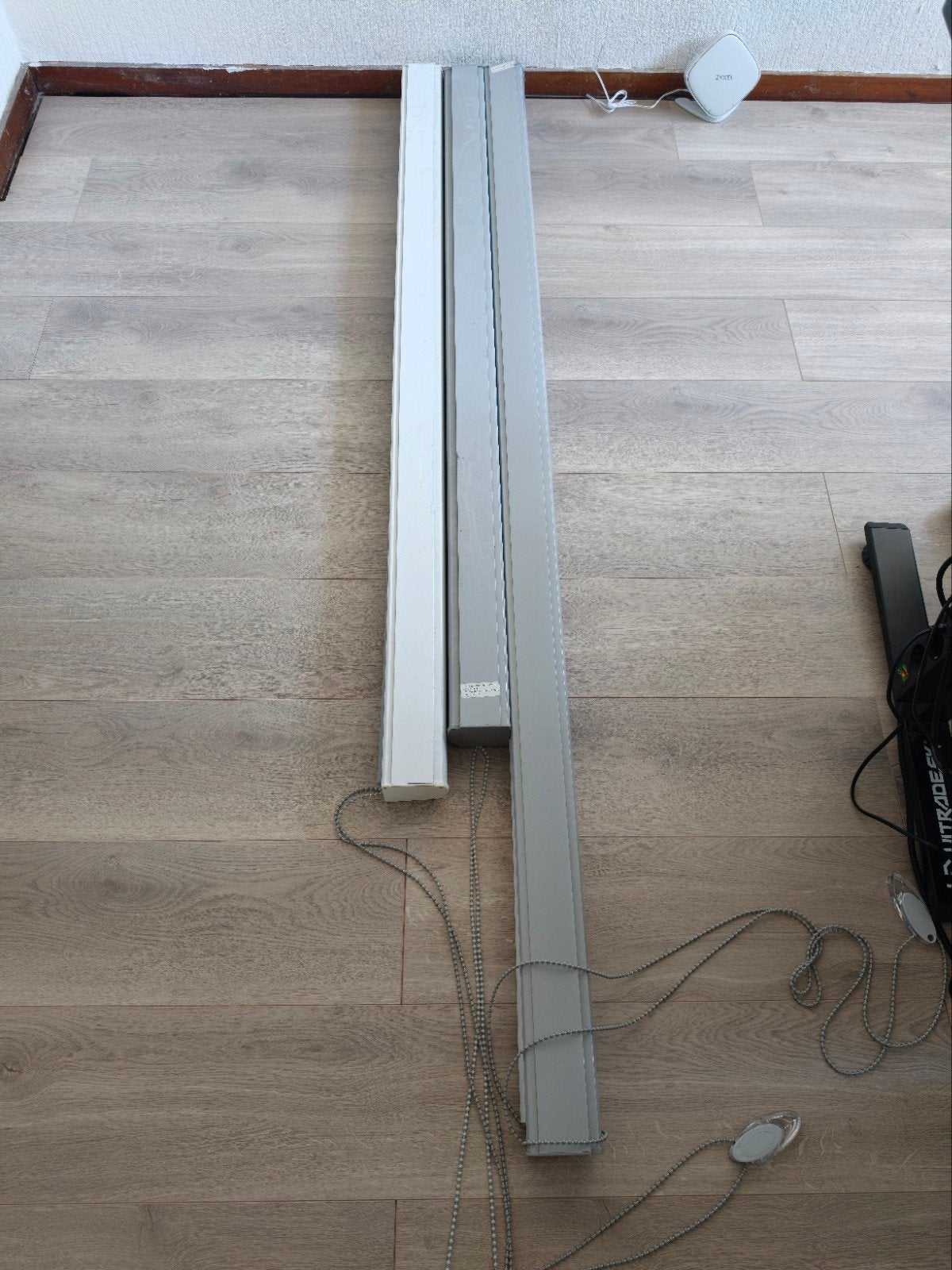 Set van 2 rolgordijnen en 1 duo rolgordijn op maat, Ophalen, Overige merken, Zo goed als nieuw, Grijs