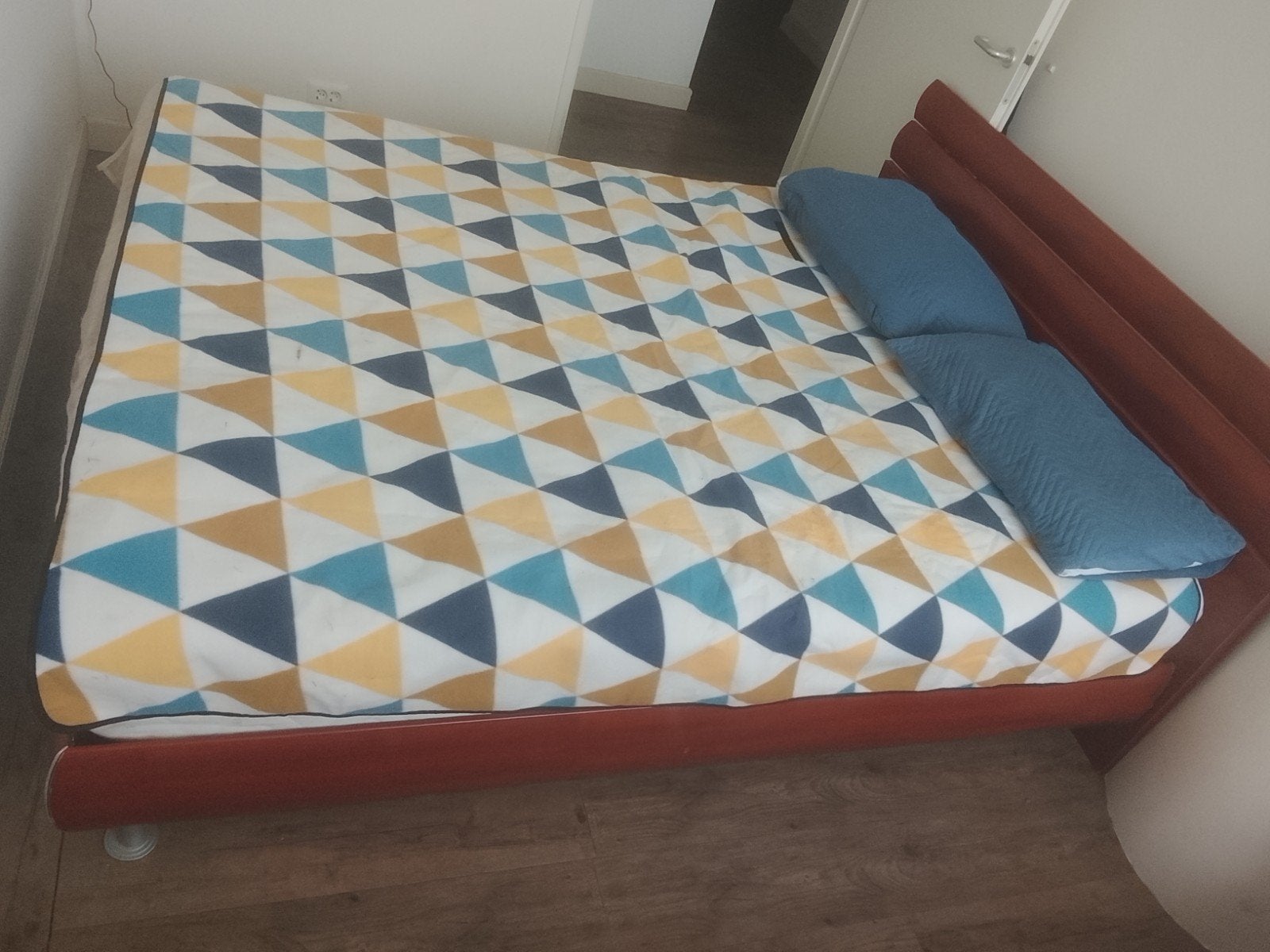 variety of high quality furniture for sale, Huis en Inrichting, Modern, Klassiek, Comfortabel, Gebruikt, Hout, Ophalen of Verzenden