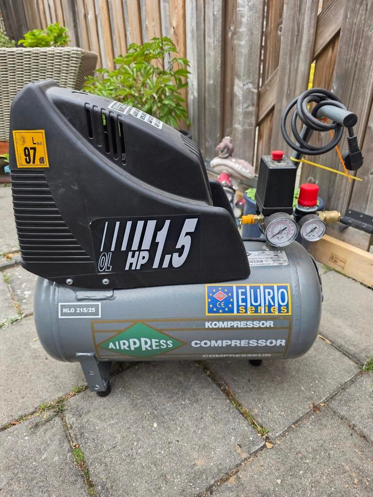 Airpress Compressor 1.5 PK - HLO 215/25, Ophalen of Verzenden