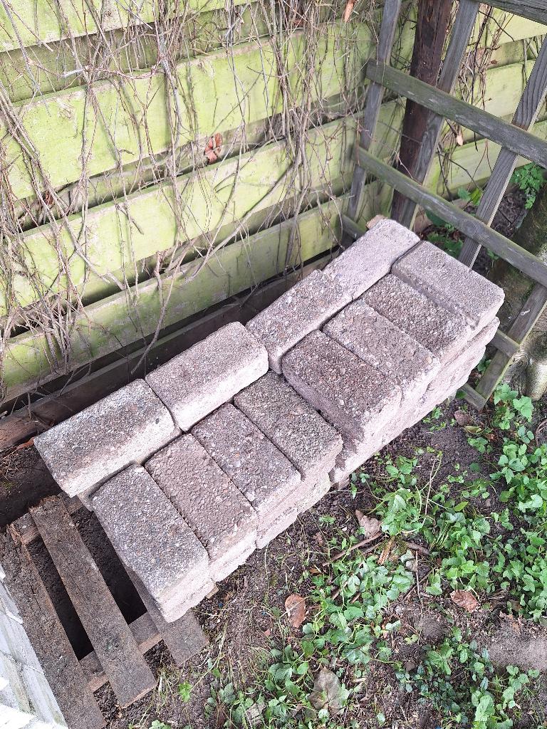 Ruwe sterke beton klinkers, Tuin en Terras, Tegels en Klinkers, Ophalen, Gebruikt, Klinkers, Minder dan 5 m²