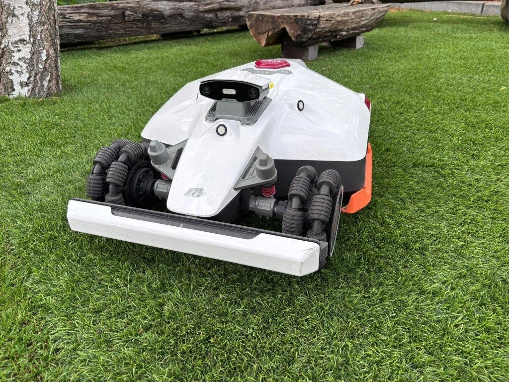 LUBA 3000X AWD / Mini 800 – DEMO – €1.299 – OP=OP, Ophalen, Zo goed als nieuw, Meer dan 25 cm, Met regensensor