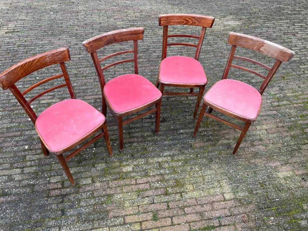 Vier retro cafe vintage stoeltjes., Huis en Inrichting, Stoelen, Ophalen, Gebruikt, Sjuuls, Stof