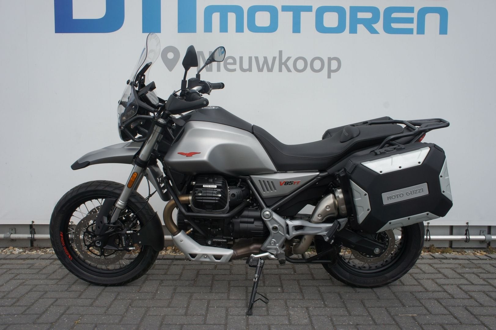 MOTO GUZZI V 85 TT (bj 2020) 11,959 km, 853 cc, 2 cilinders, Motorrijbewijs A, Bedrijf