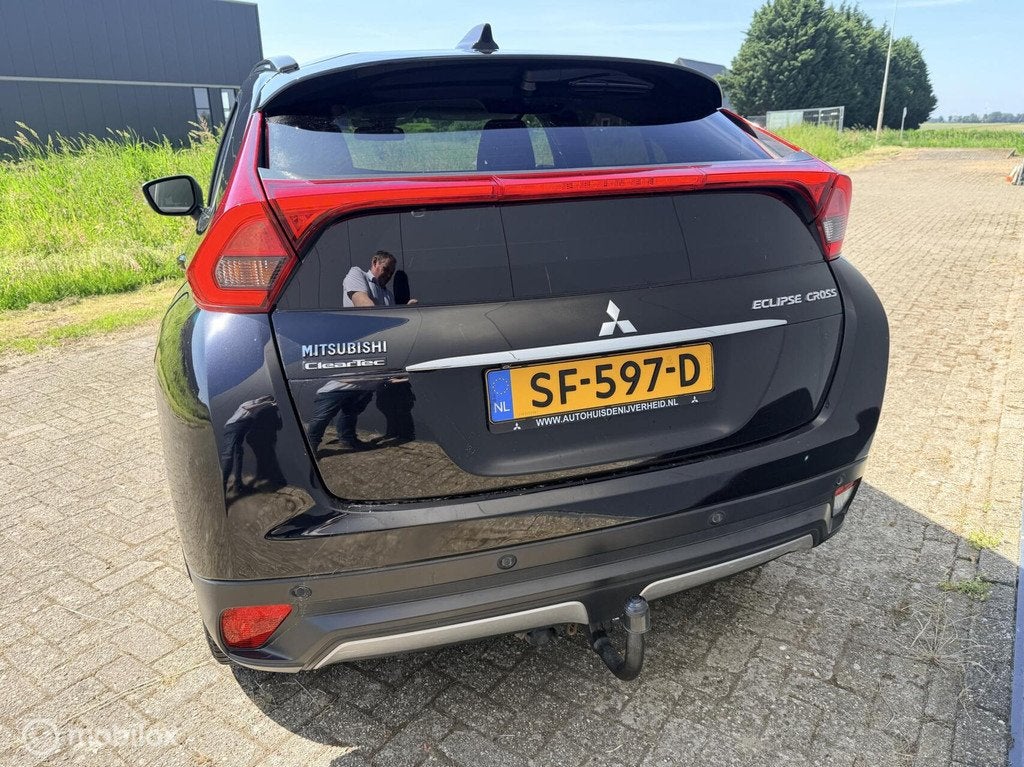 Mitsubishi Eclipse Cross 1.5 DI-T First Edition Trekhaak Car, Auto's, Mitsubishi, 12 maanden, 4 cilinders, 1435 kg, Origineel Nederlands