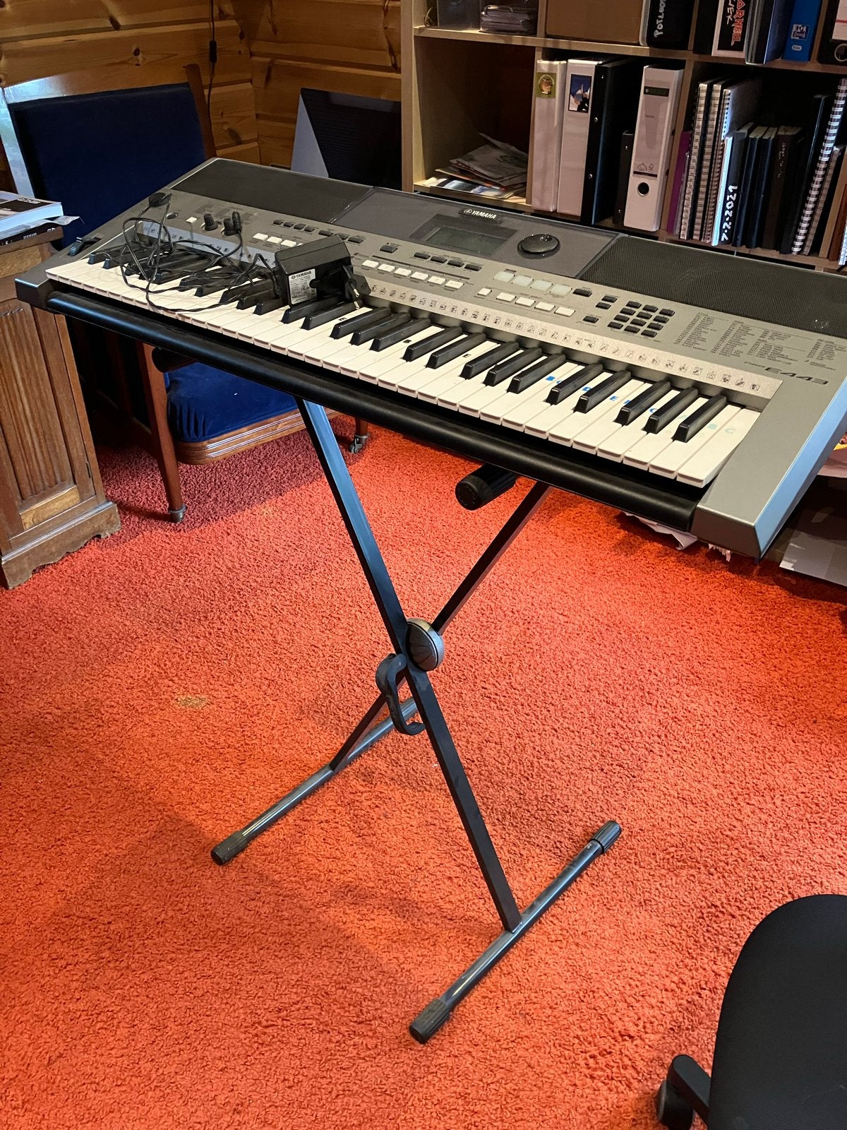 Yamaha PSR-E443 Keyboard met standaard - Gebruikt, werkt pri, Ophalen, Gebruikt, Yamaha, Met standaard