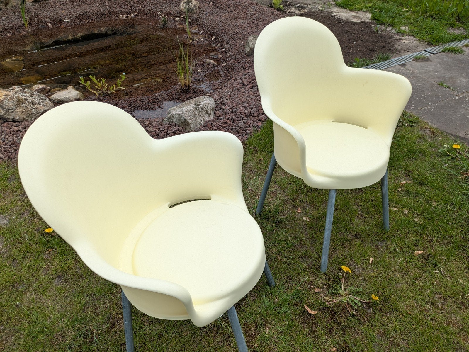 Vintage Retro Sintesi Gogo Stoelen – Crème Design, Huis en Inrichting, Stoelen, Ophalen, Gebruikt, Twee, Metaal