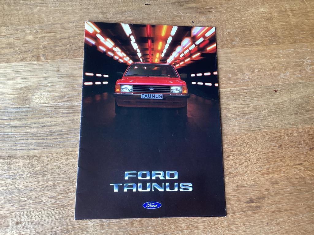 Ford Taunus met Ghia Brochure - 1981, Ophalen of Verzenden, Gelezen, Ford