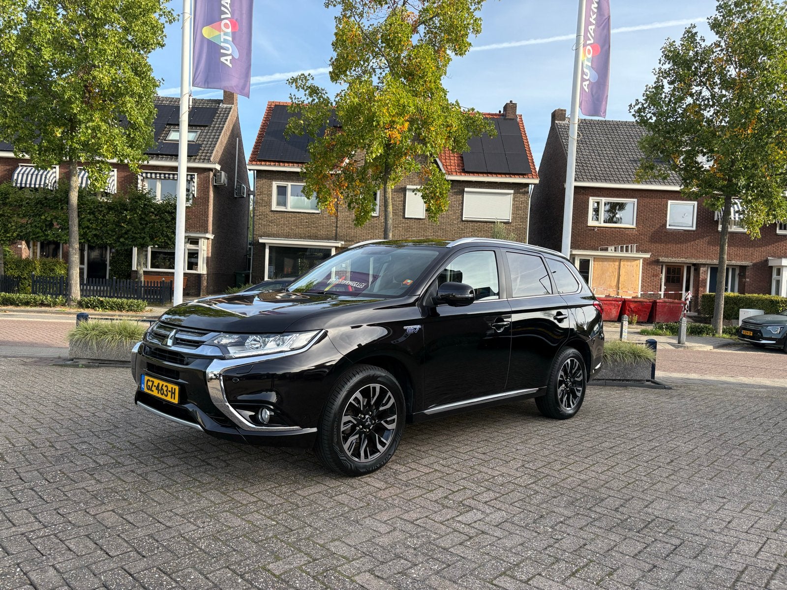 Mitsubishi Outlander 2.0 Dohc Mivec Phev 203pk 4WD CVT 5P, 1998 cc, Outlander, 4 cilinders, Zwart