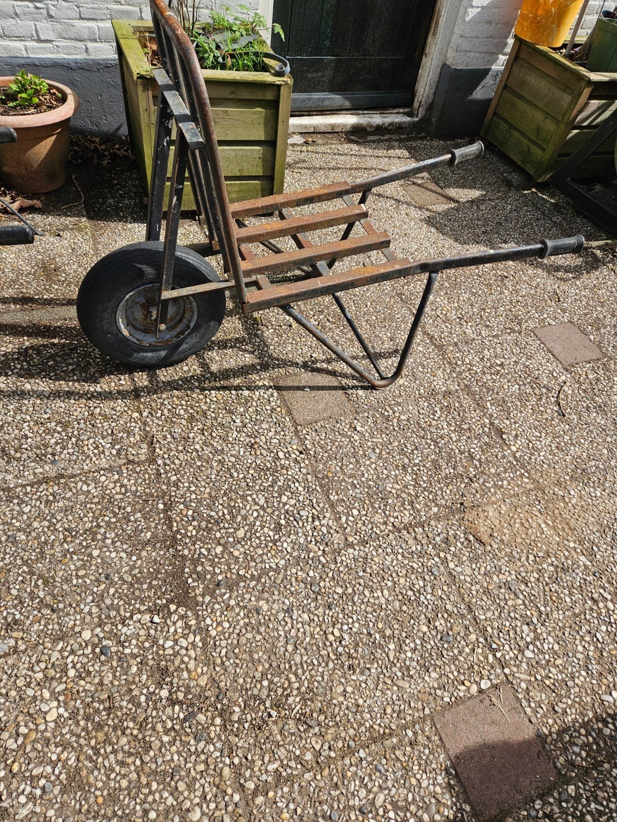 Goede gebruikte matador steenkruiwagen, 100 liter of meer, Ophalen of Verzenden, Gebruikt, Transportkar