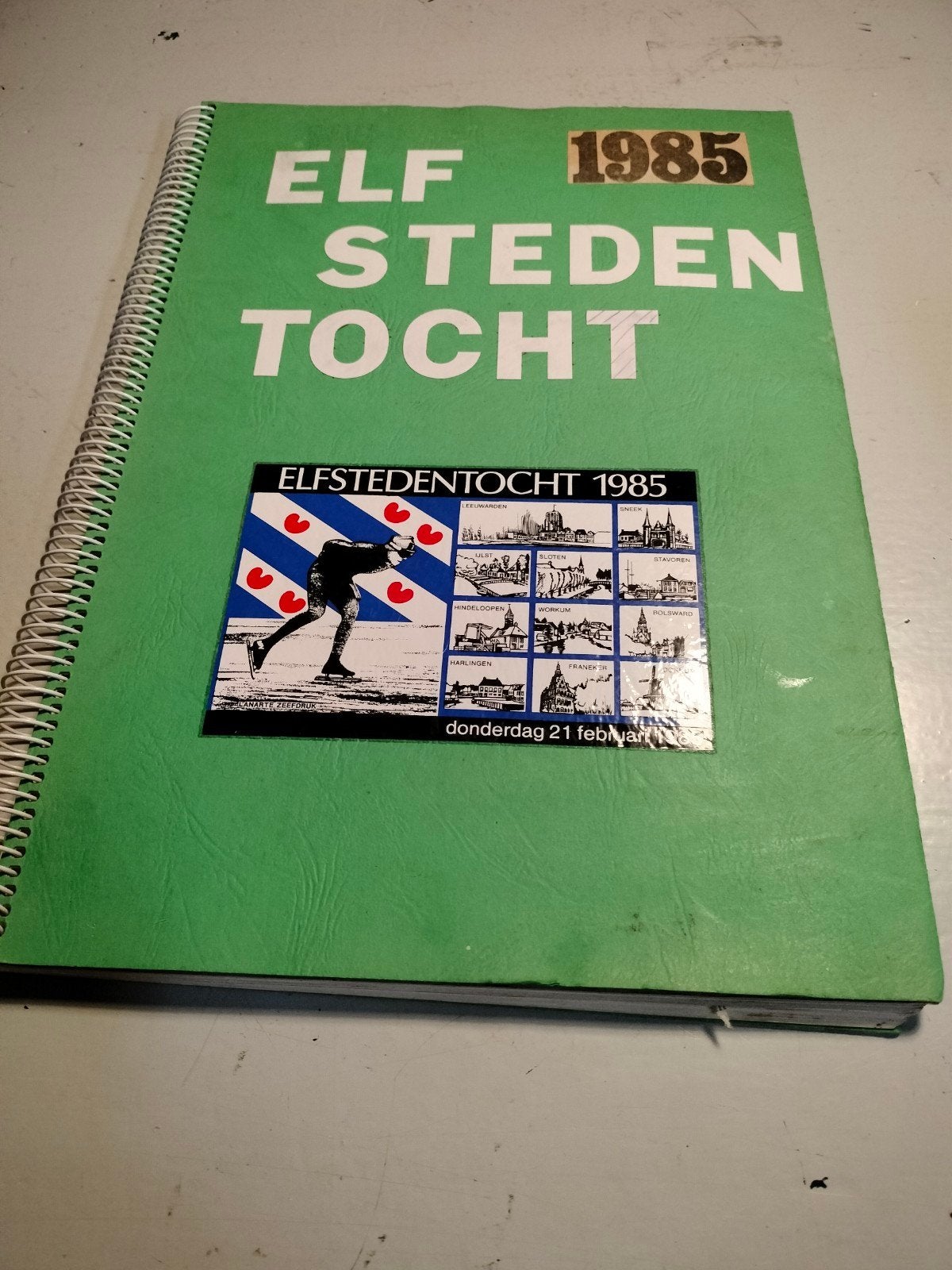 Plakboek Krantenknipsels Elfstedentocht 1985, Ophalen of Verzenden, 1980 tot heden, Nederland, Krant