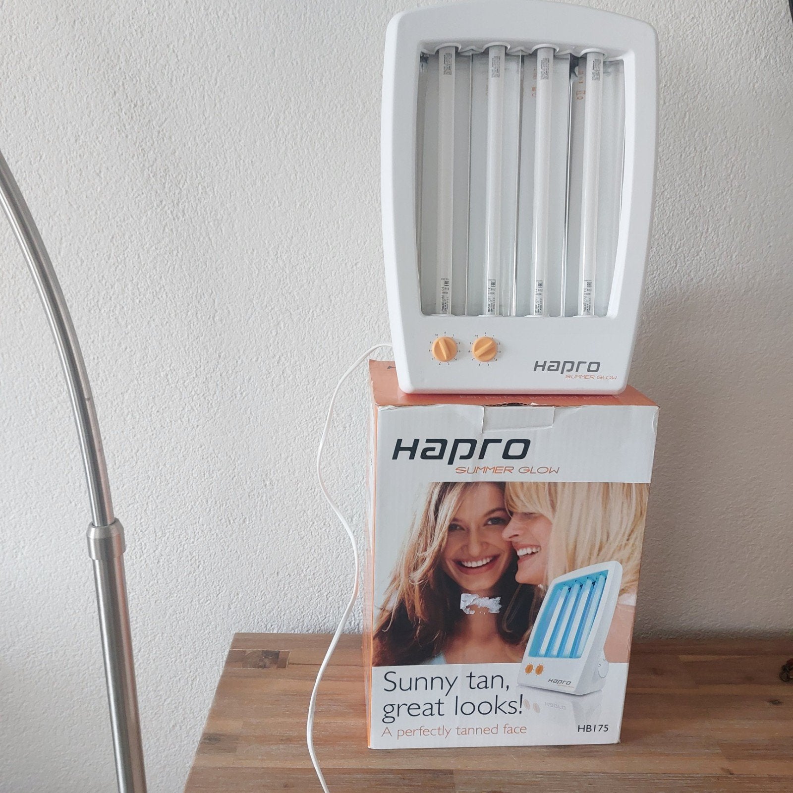 Hapro Summer Glow Gezichtsbruiner(HB175)
Nieuwprijs 219 euro, Witgoed en Apparatuur, Ophalen, Zo goed als nieuw, Gezichtsbruiner