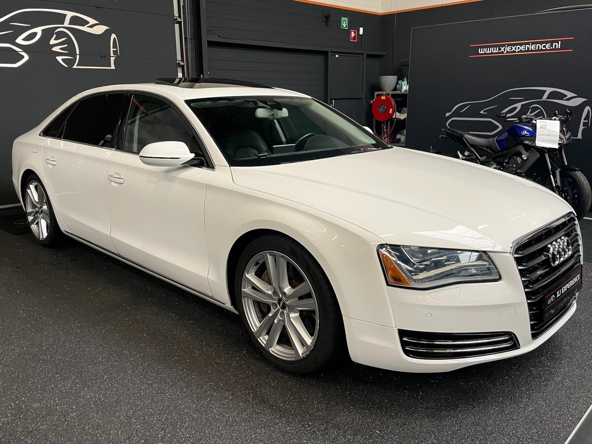 Audi A8 4.2 FSI quattro Lang Exclusive*Panoramadak*Massage*L, Automaat, Gebruikt, Wit, Leder