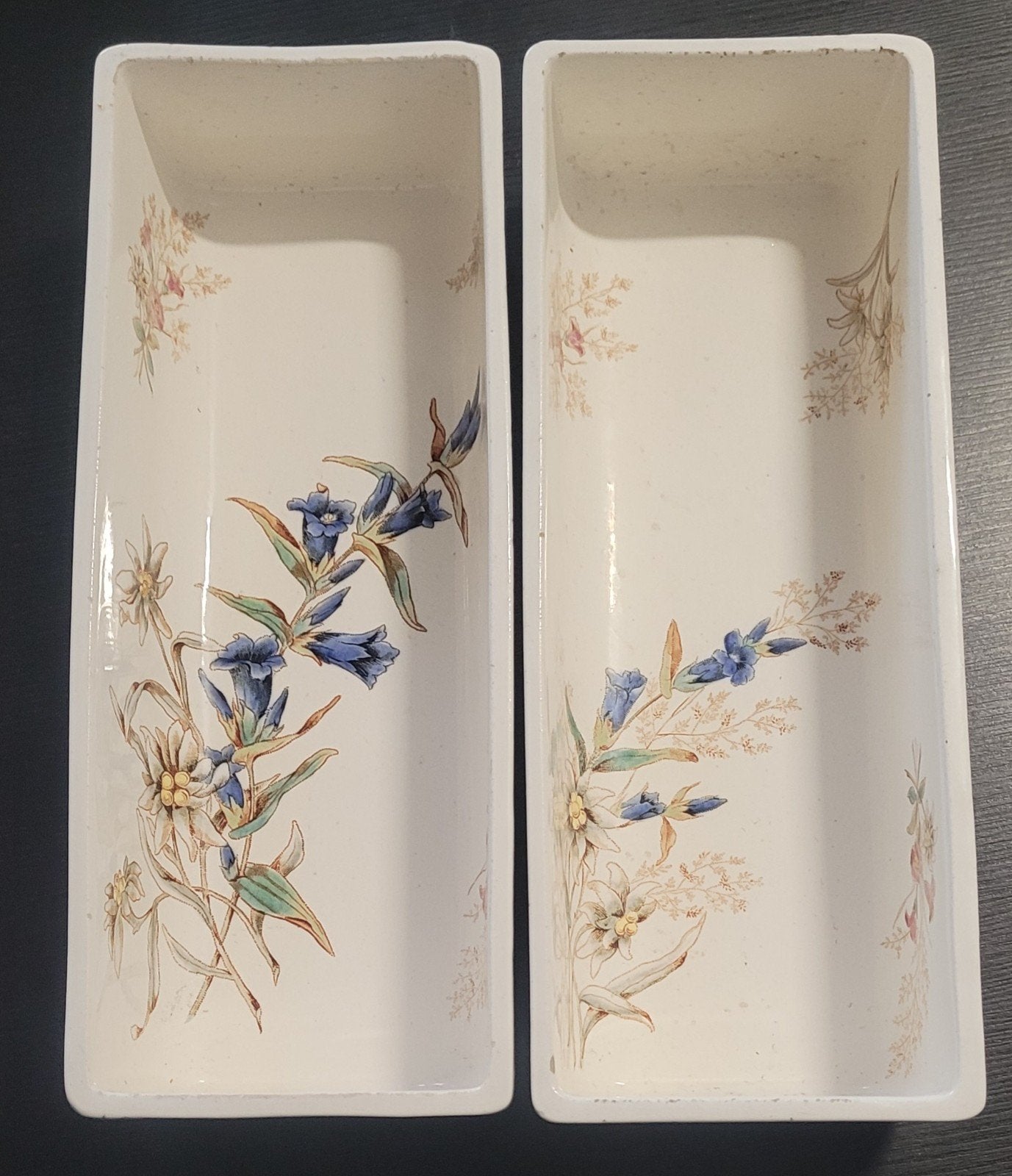 Set van 2 Antieke Keramische Bloembakken met Alpenbloemen, Ophalen of Verzenden