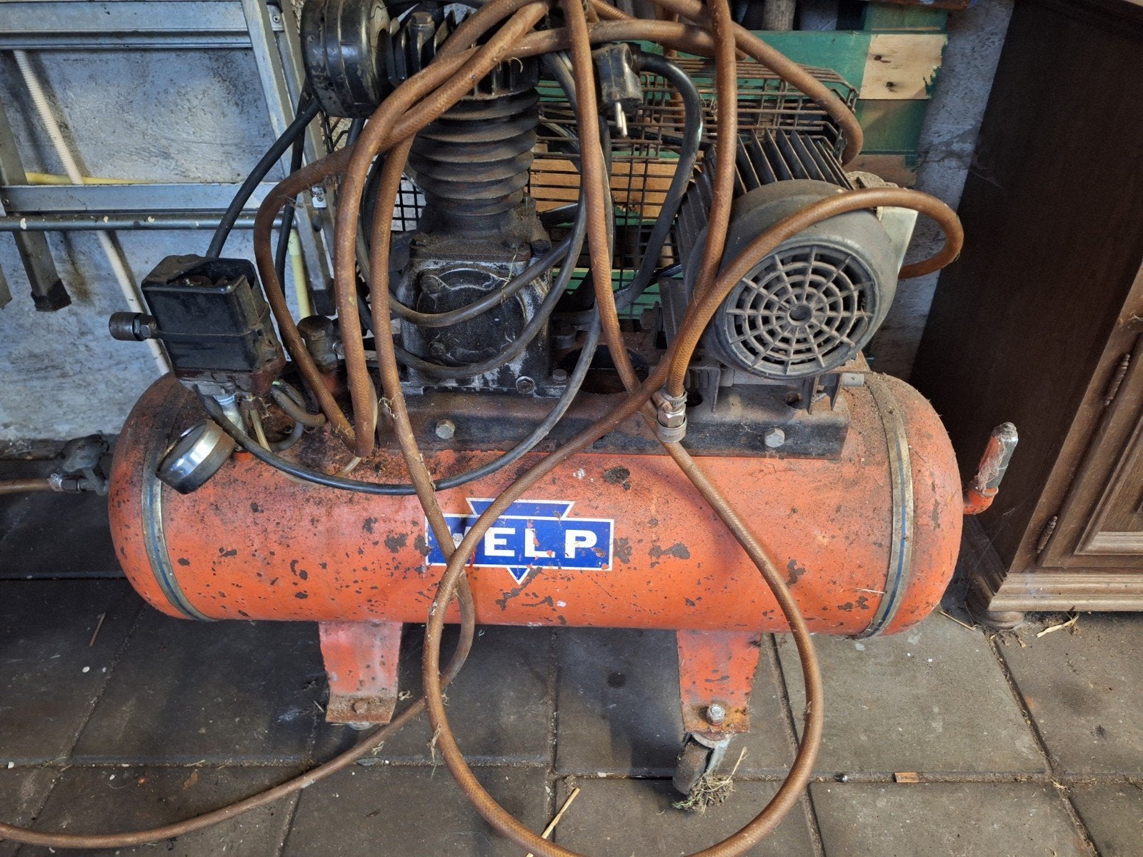 ELP Compressor met defecte drukregelaar, Ophalen, Gebruikt
