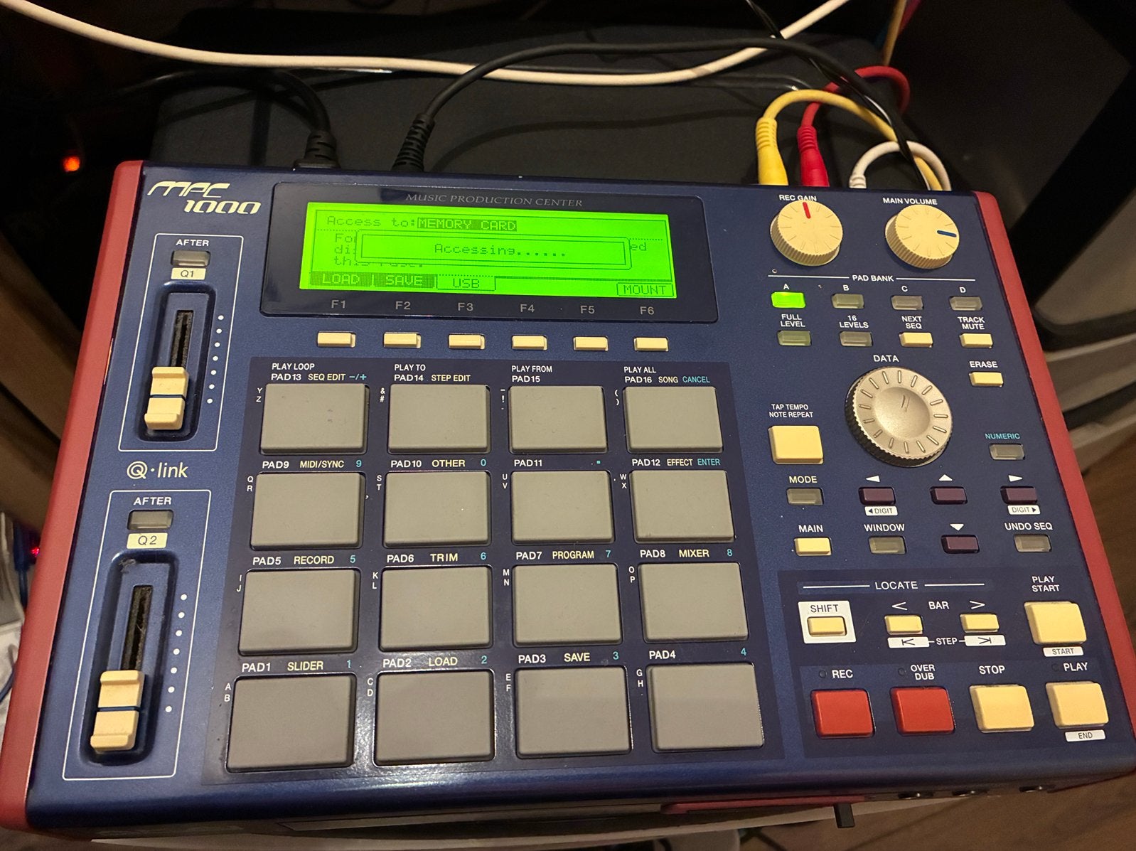 Akai MPC1000 Blue – 128 MB RAM, Ophalen of Verzenden, Gebruikt