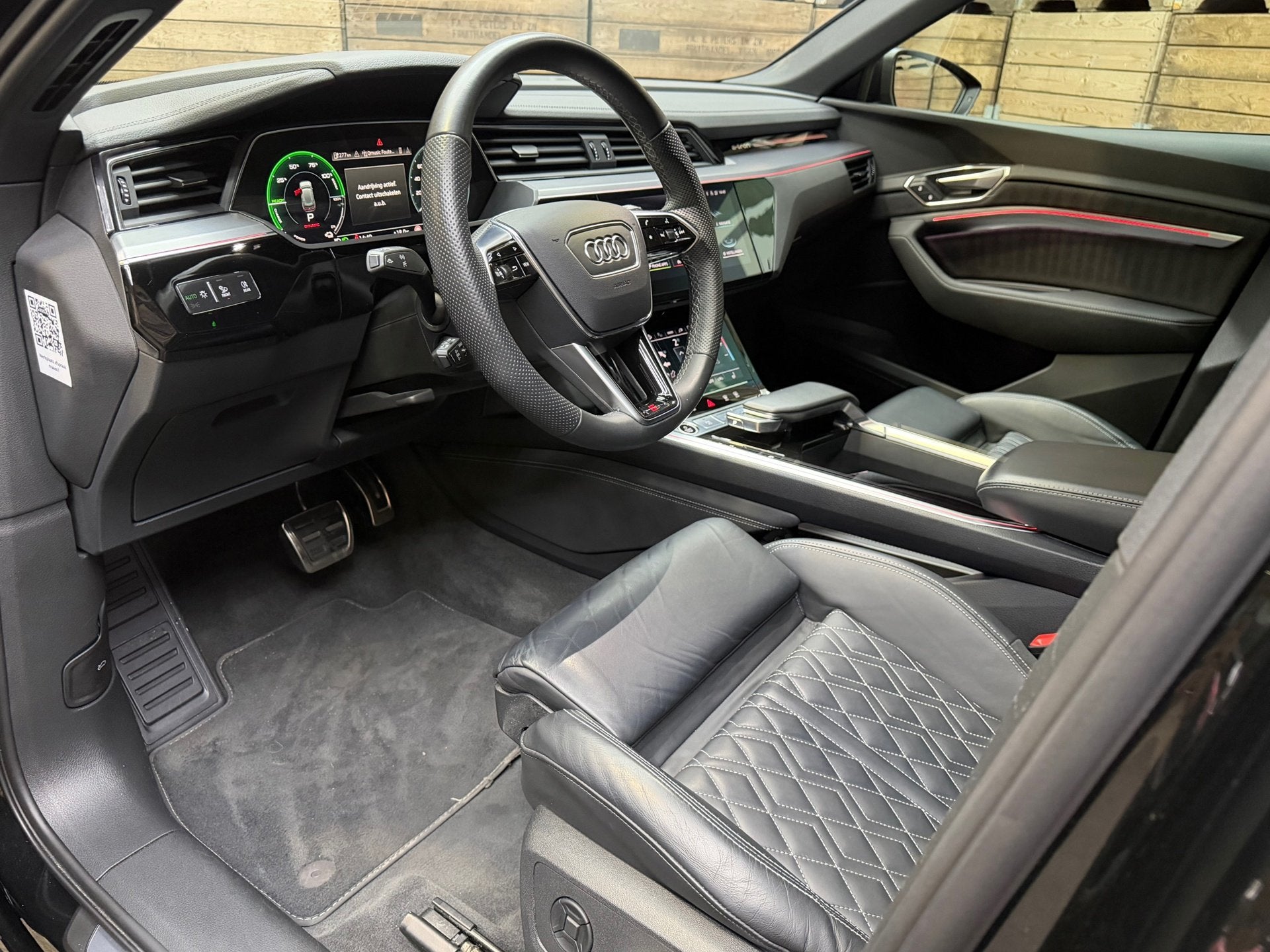 Audi Q8 e-tron SQ8 50 quattro S Edition 95 kWh,21"LM, Pano,, Automaat, Zwart, 95 kWh, 491 km