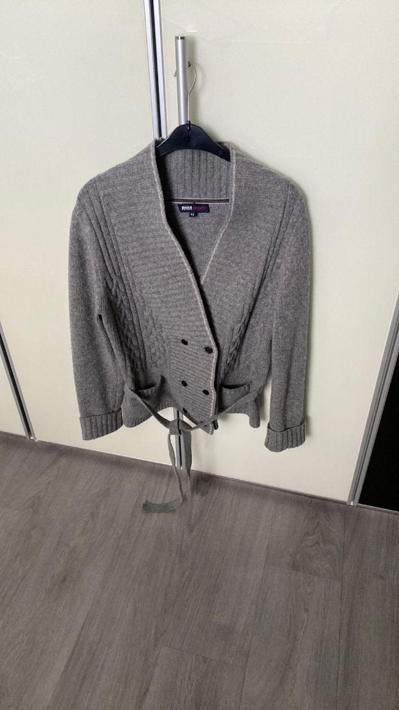 Anna sports vest maat 44 maar kan ook voor 42, Kleding | Dames, Verzenden, Zo goed als nieuw, Maat 42/44 (L)