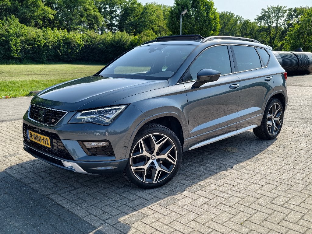 SEAT Ateca 2.0 TSI FR DSG 4WD | Full options | Panorama dak, Auto's, Seat, Automaat, 1441 kg, Zwart, 1984 cc