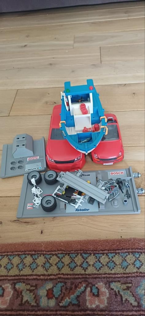 2 auto' s en boot van playmobiel, Ophalen