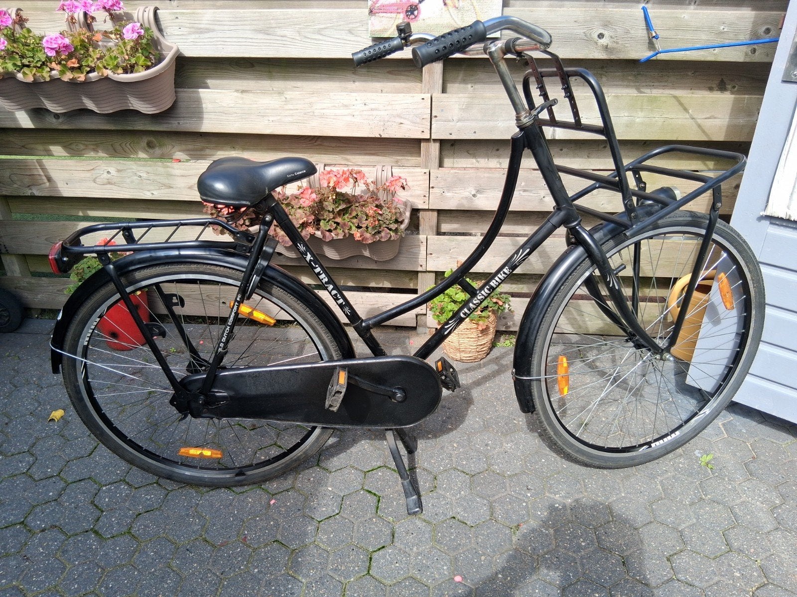 TE KOOP DEZE NETTE OMAFIETS MET VOORDRAGER, Ophalen, Gebruikt