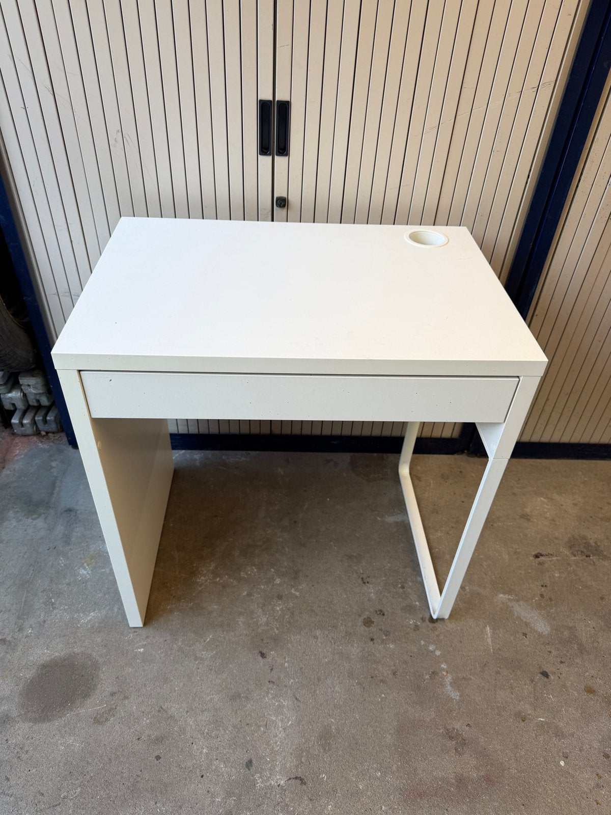 IKEA Bureau - Wit, Zeer Nette Staat, Huis en Inrichting, Ophalen, Met lades, Zo goed als nieuw, IKEA