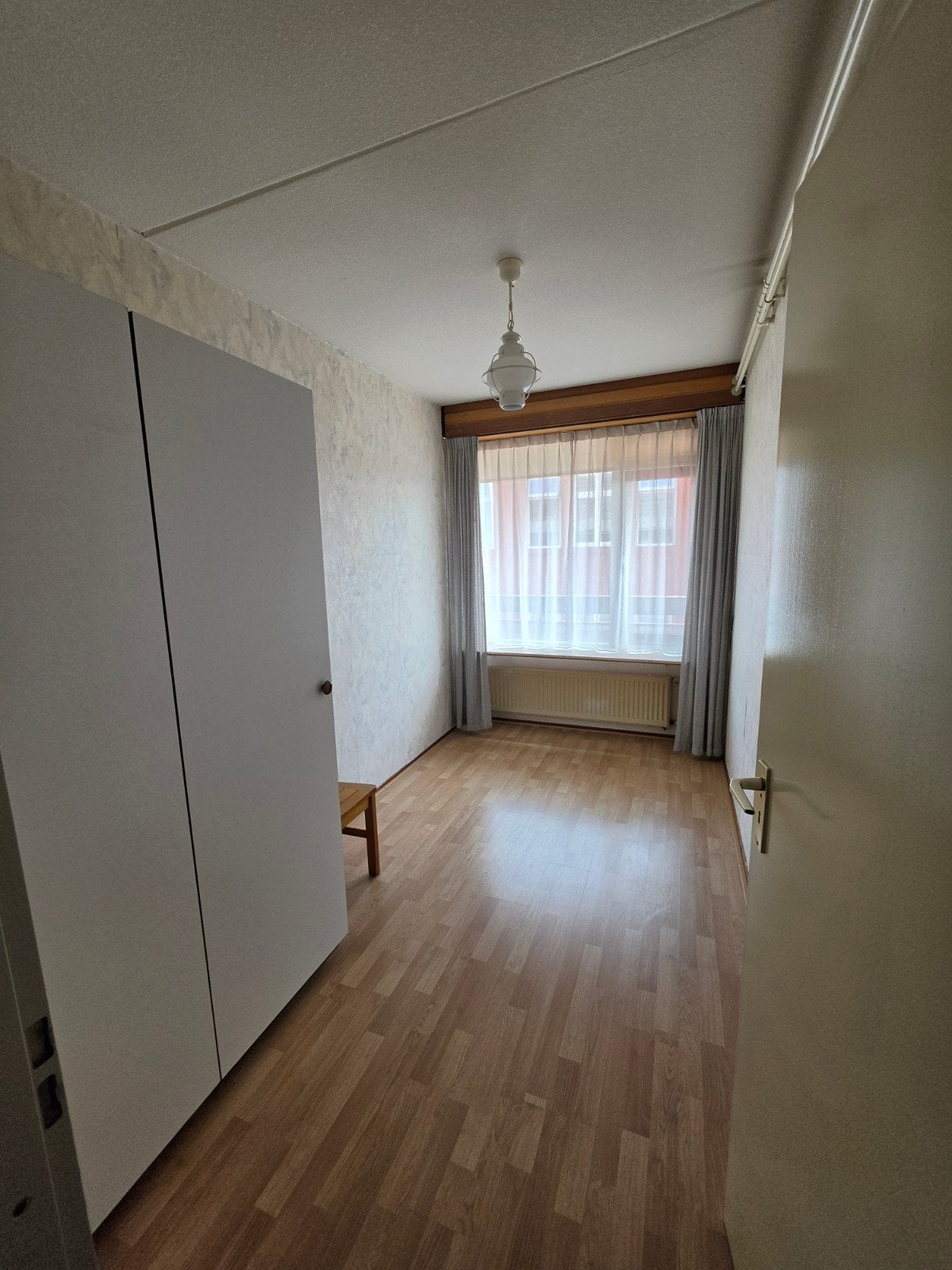 Diverse hang/legkasten in wit en beuken, Ophalen, Met deur(en), Gebruikt, 100 tot 150 cm