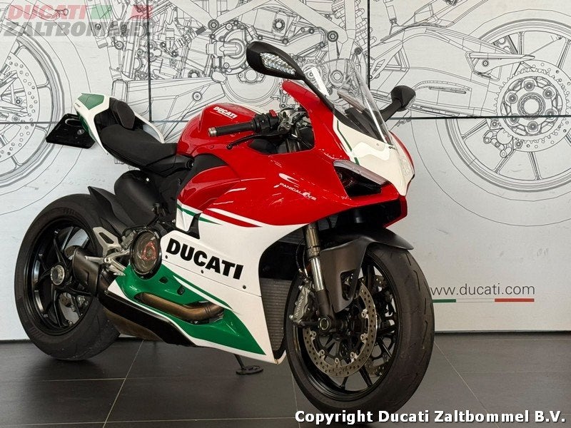 Ducati PANIGALE V2 (bj 2022), Sport, Meer dan 35 kW, 955 cc, Gebruikt