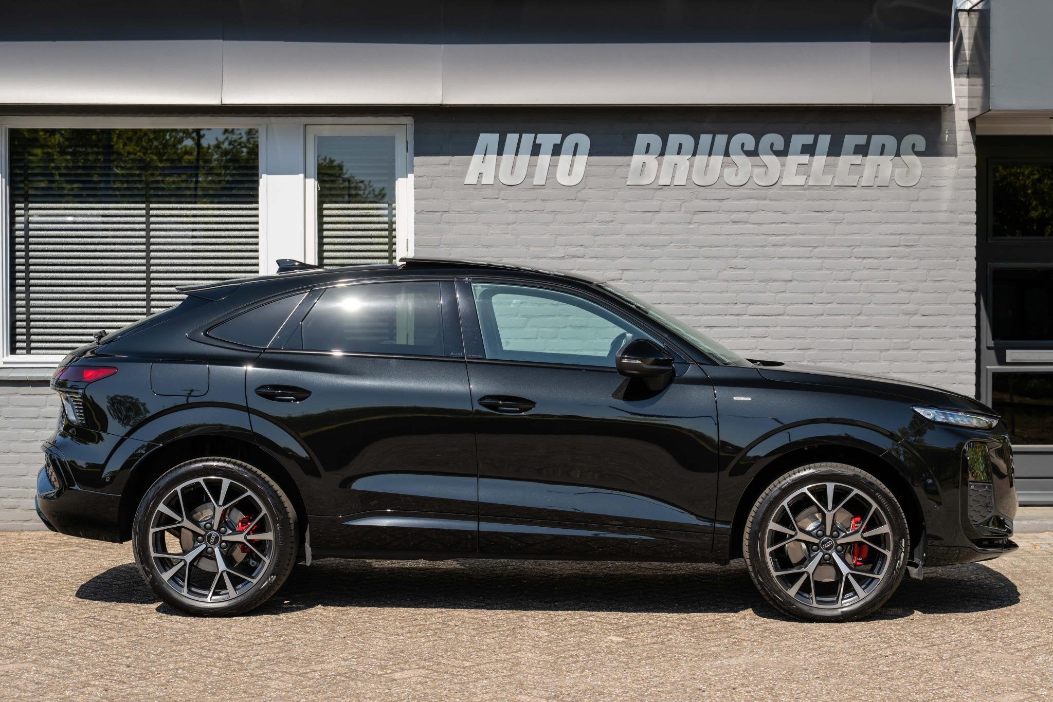 Audi Q3 Sportback 1.5 e-hybrid S edition 5 jaar Gar. Mega co, Auto's, 1800 kg, Euro 6, 4 cilinders, 150 min
