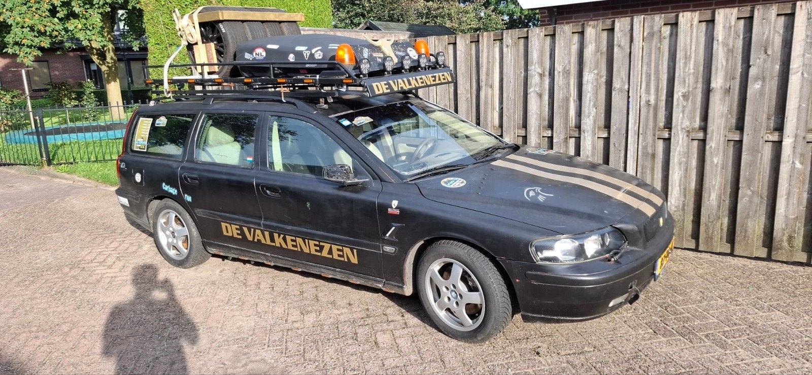 Volvo v70 motor kapot! (carbage run), Auto's, Volvo, 1800 kg, Beige, 190 pk, Bi-Xenon koplampen