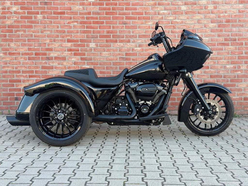 Harley Davidson FLTRT Road Glide 3 trike CUSTOM BLACK EDITIO, Motoren, Traction Control, Bedrijf, Meer dan 35 kW, 1868 cc