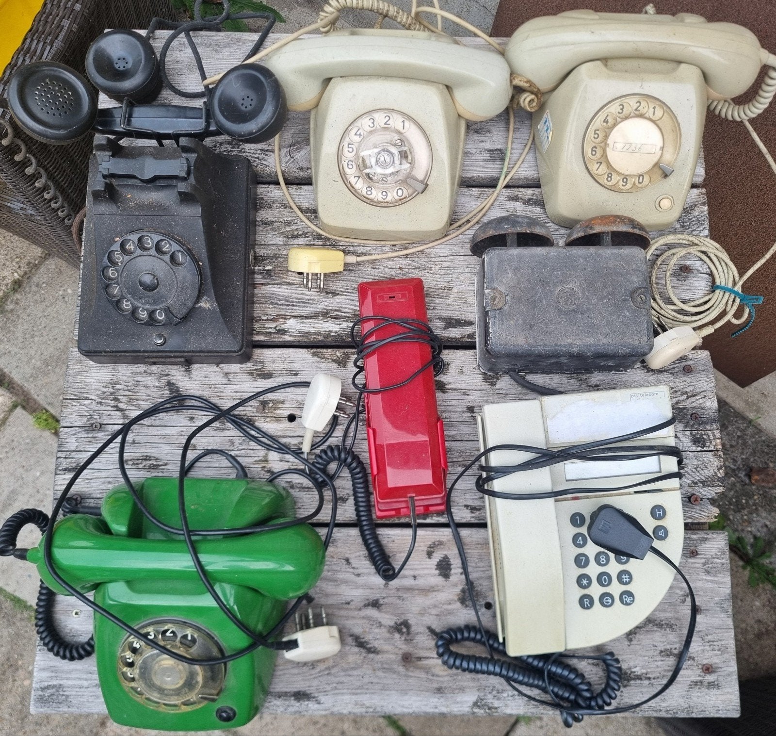 Vintage antieke telefoons, Telecommunicatie, Vaste telefoons | Niet Draadloos, Ophalen of Verzenden