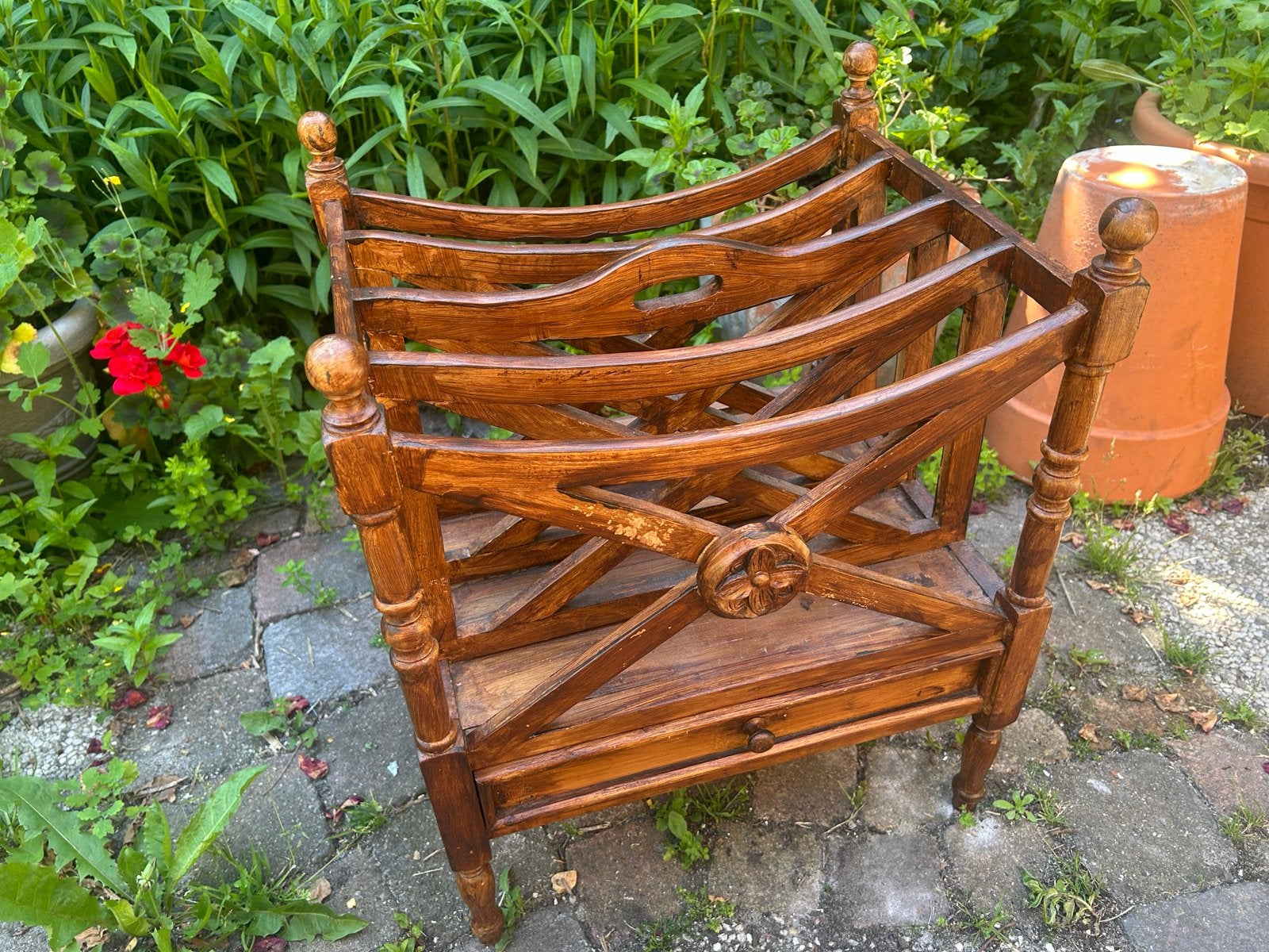 Antieke houten tijdschriftenhouder met lade, Antiek en Kunst, Ophalen of Verzenden