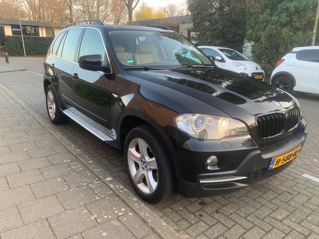 BMW X5 4.8 I AUT X Drive 2007 183923 km Full/options i.nw.st, Lichtsensor, 138 €/maand, Zwart, Leder