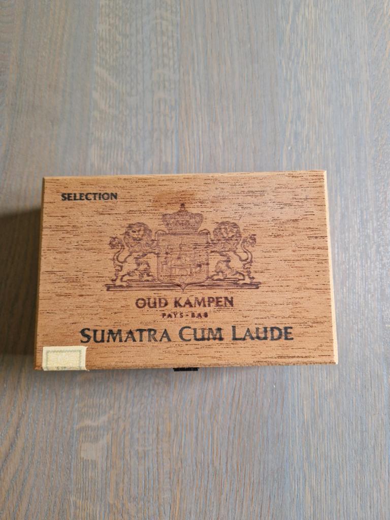Houten sigaren kistje Sumatra Cum Laude, Oud Kampen, Ophalen of Verzenden, Zo goed als nieuw, Tabaksdoos of Verpakking