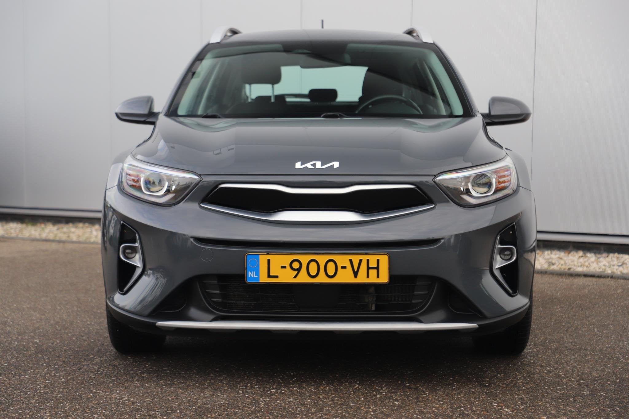 Kia Stonic 1.0 T-GDi MHEV DynamicLine 101PK Navigatie Achter, Auto's, Voorwielaandrijving, Gebruikt, Euro 6, Met garantie (alle)