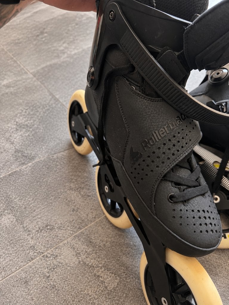Rollerblade E2 Pro 125 3WD – maat 42,5 – Hydrogen 125mm, Verzenden, Gebruikt, Skateboard