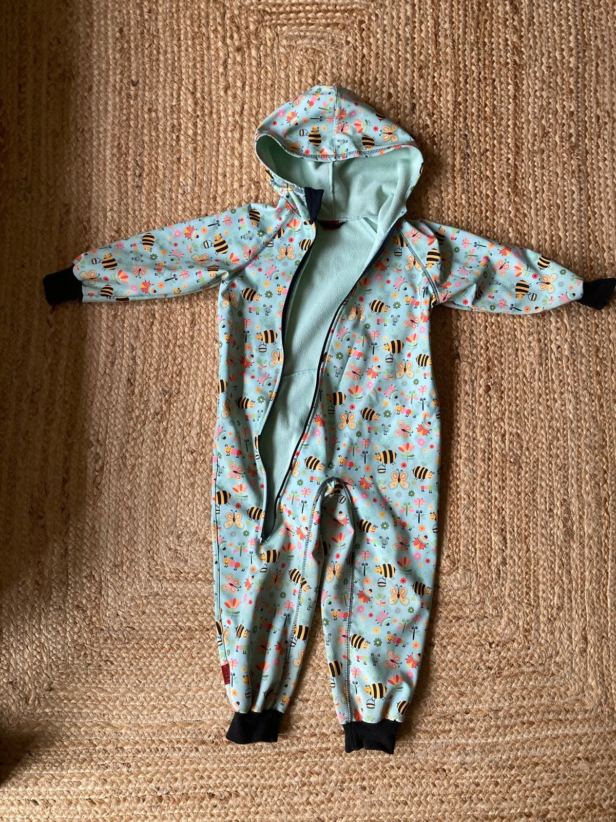 iELM Softshell Regenpak - Bijen & Vlinders - Maat 116, Kinderen en Baby's, Ophalen, Nieuw, Jongen of Meisje, Overige typen