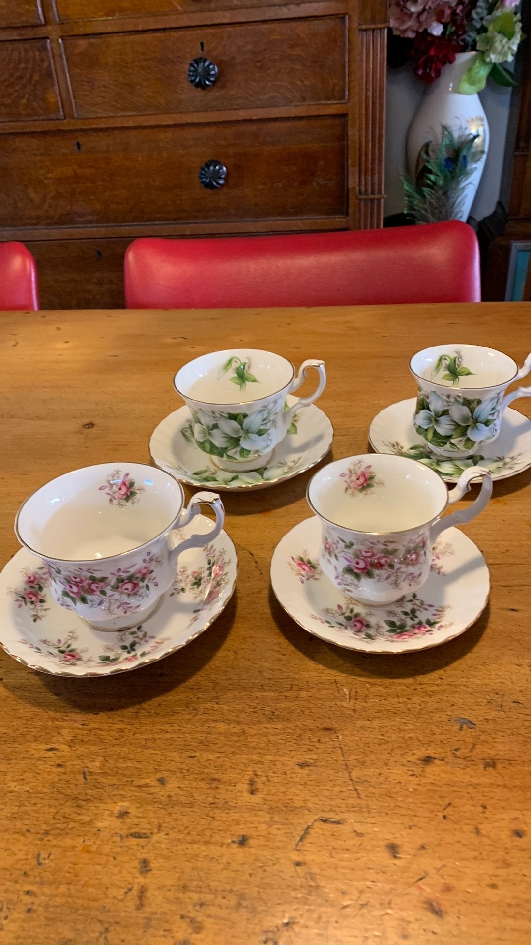 Royal Albert kop en schotels, groot en klein, 2 sets, Ophalen of Verzenden