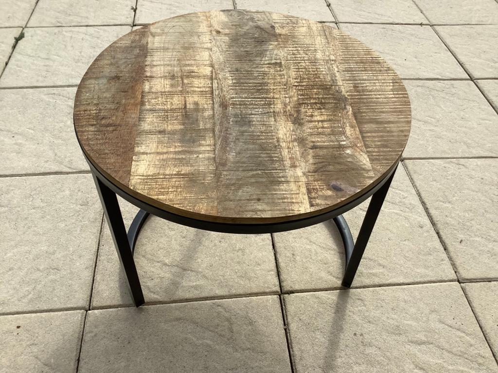 Ronde tafel bijzettafel met houten blad en zwart frame, Huis en Inrichting, Tafels | Bijzettafels, Minder dan 55 cm, Gebruikt
