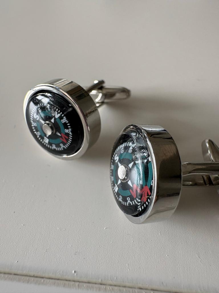 Leuke set manchetknopen met kompas design, Sieraden, Tassen en Uiterlijk, Manchetknopen, Ophalen of Verzenden, Zo goed als nieuw