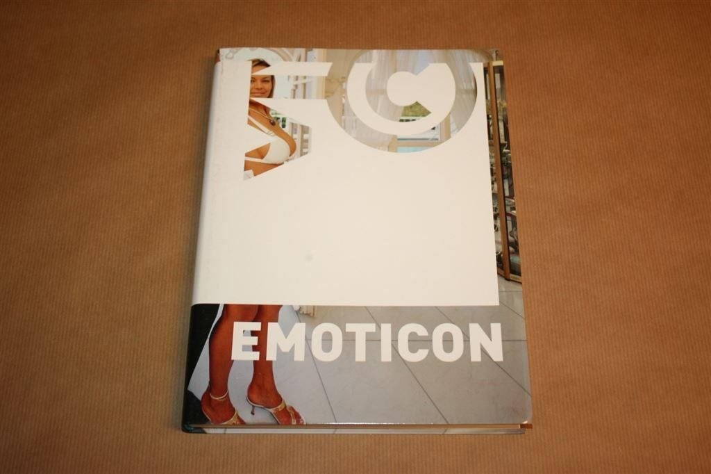 Emoticon: 10e Epson fotofestival Naarden 2007, Ophalen of Verzenden, Gelezen, Fotografen