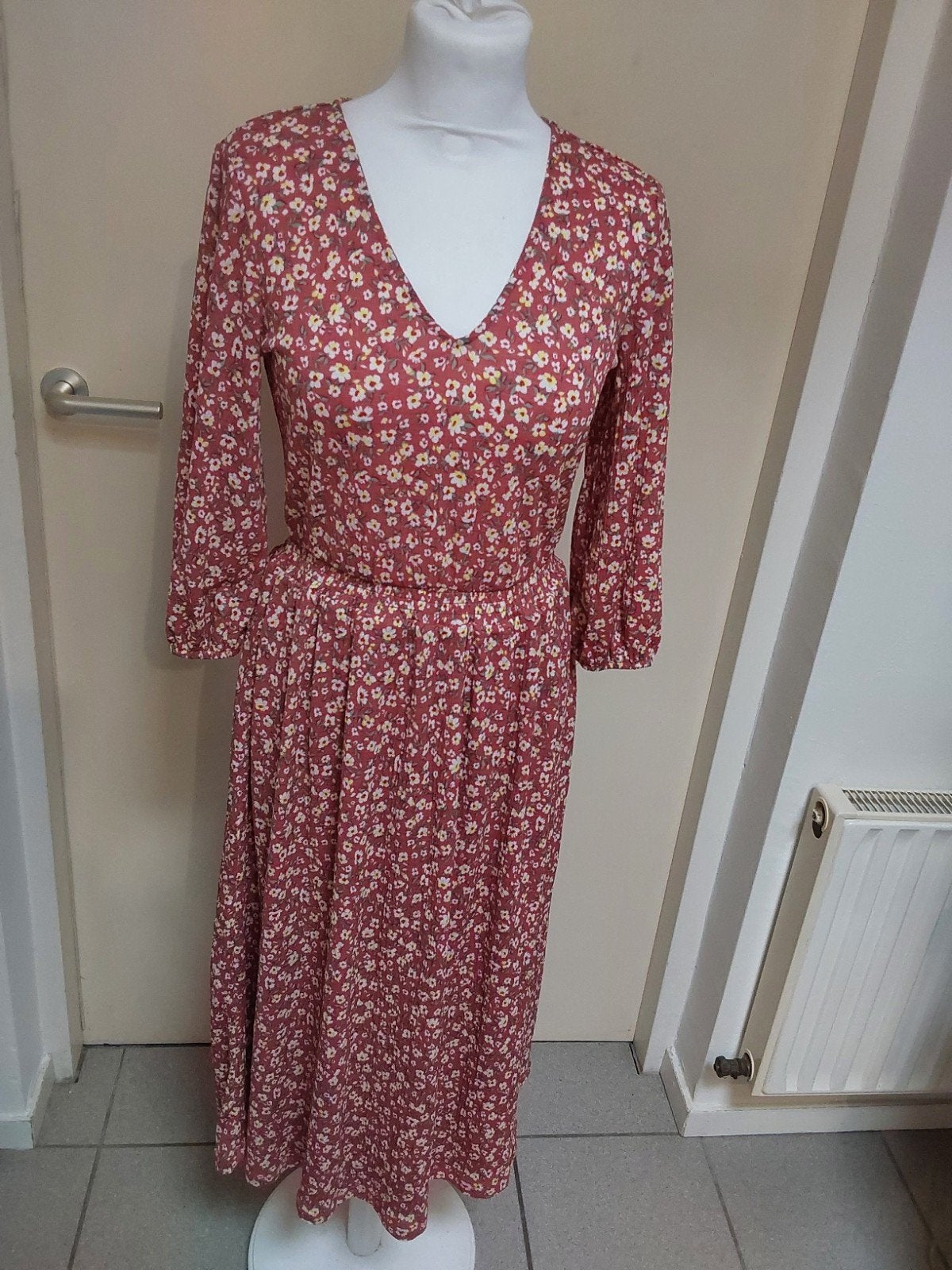 Prachtige lange jurk van Only maat M met leuke allover print, Maat 38/40 (M), Only, Verzenden, Zo goed als nieuw